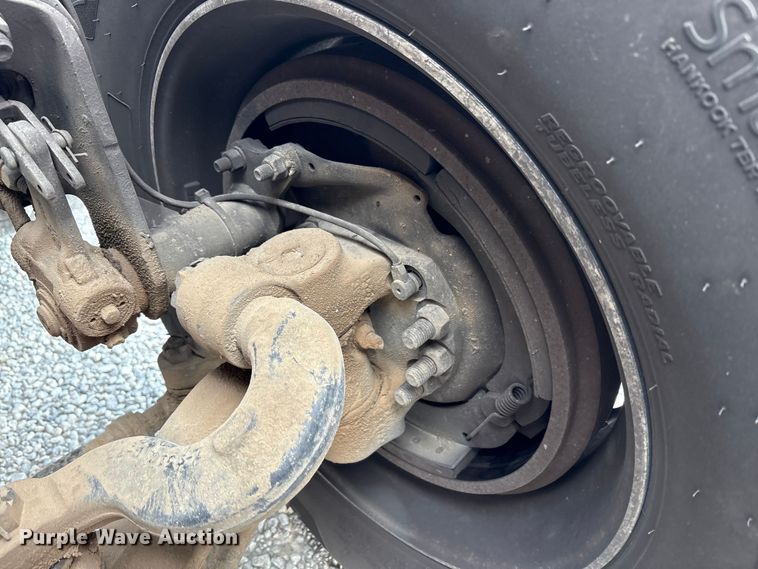 image for item EM6195 2019 Peterbilt 579 semi truck