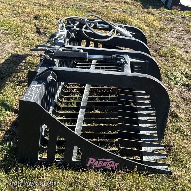 image for item EN0055 Pabreak skid steer rock grapple bucket