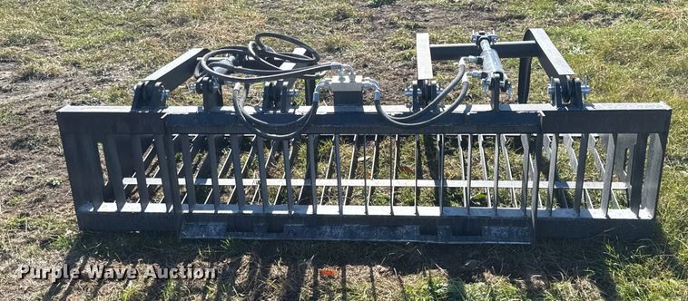 image for item EN0055 Pabreak skid steer rock grapple bucket