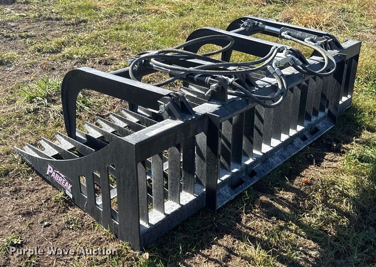 image for item EN0055 Pabreak skid steer rock grapple bucket