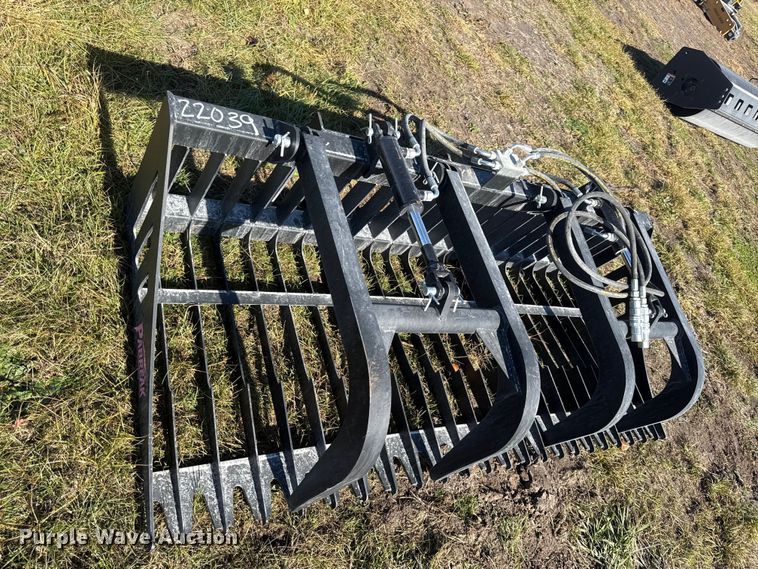 image for item EN0055 Pabreak skid steer rock grapple bucket