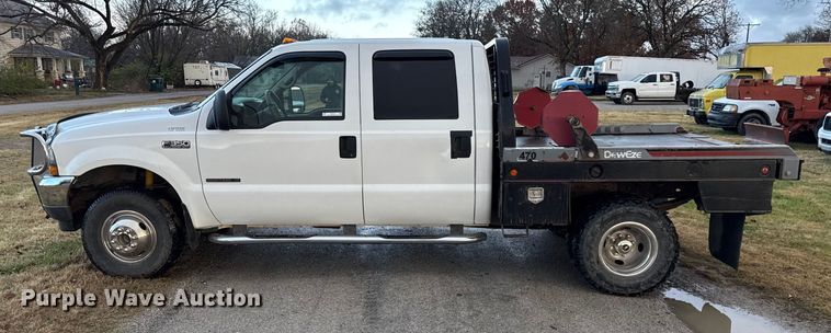 image for item EN0105 2002 Ford F350 Crew Cab bale bed pickup truck