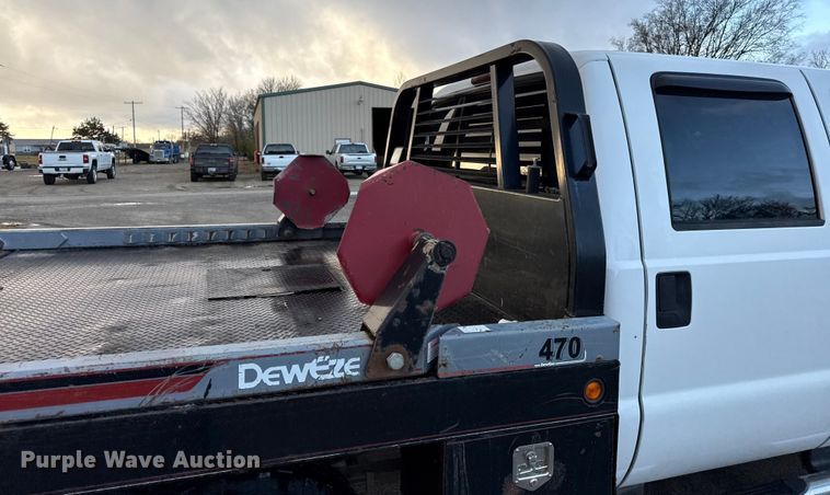 image for item EN0105 2002 Ford F350 Crew Cab bale bed pickup truck