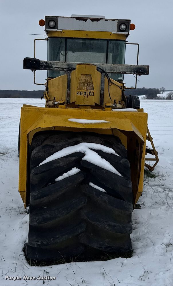 image for item EN0753 AG-Chem Big A 2500 applicator cab and chassis