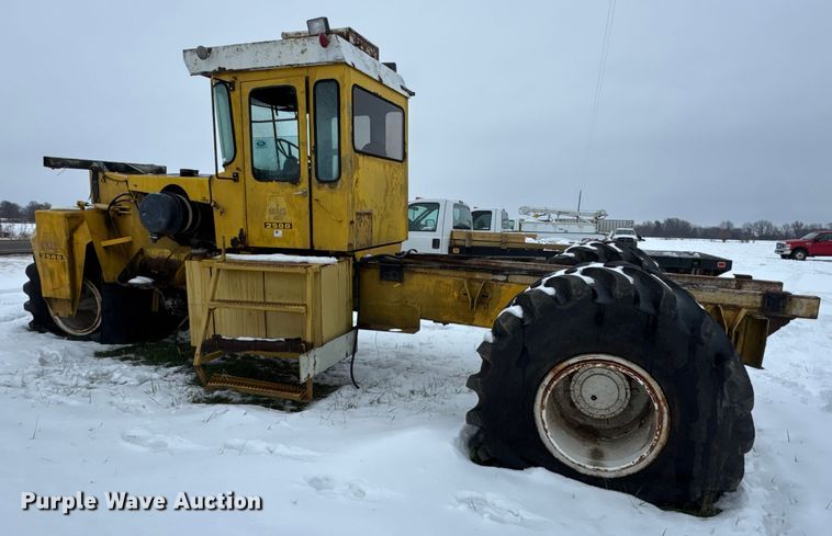 image for item EN0753 AG-Chem Big A 2500 applicator cab and chassis