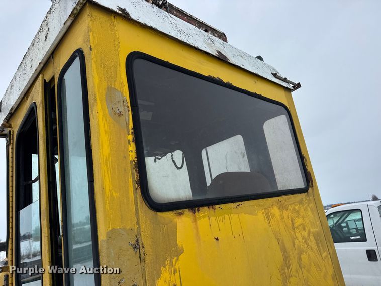 image for item EN0753 AG-Chem Big A 2500 applicator cab and chassis