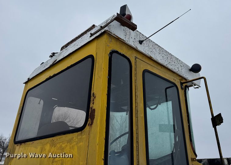 image for item EN0753 AG-Chem Big A 2500 applicator cab and chassis