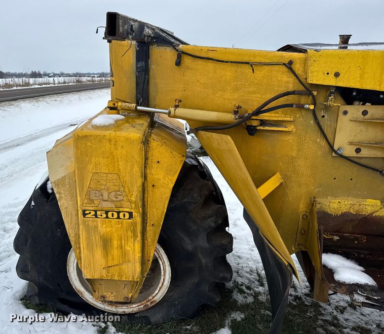 image for item EN0753 AG-Chem Big A 2500 applicator cab and chassis