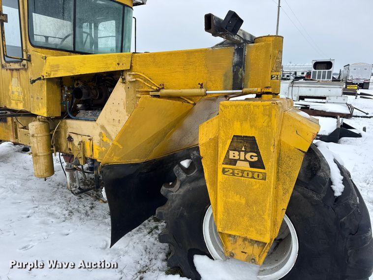 image for item EN0753 AG-Chem Big A 2500 applicator cab and chassis