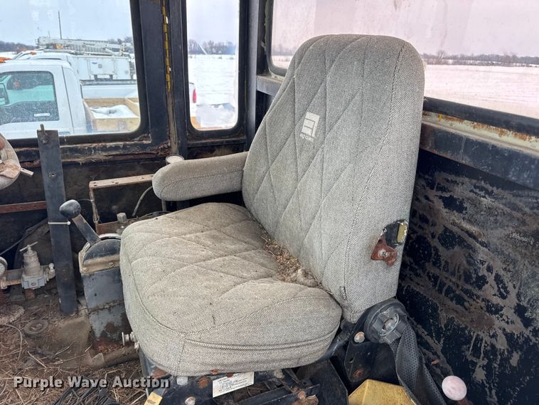 image for item EN0753 AG-Chem Big A 2500 applicator cab and chassis