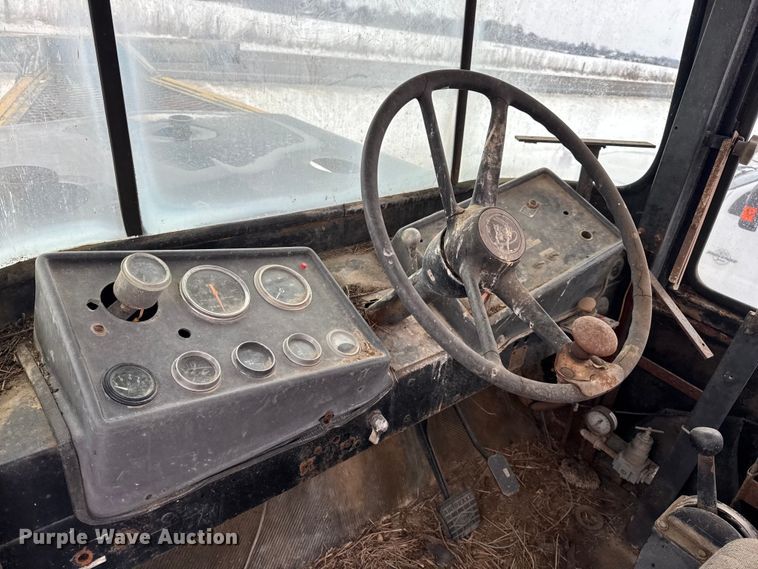 image for item EN0753 AG-Chem Big A 2500 applicator cab and chassis