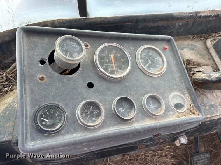 image for item EN0753 AG-Chem Big A 2500 applicator cab and chassis