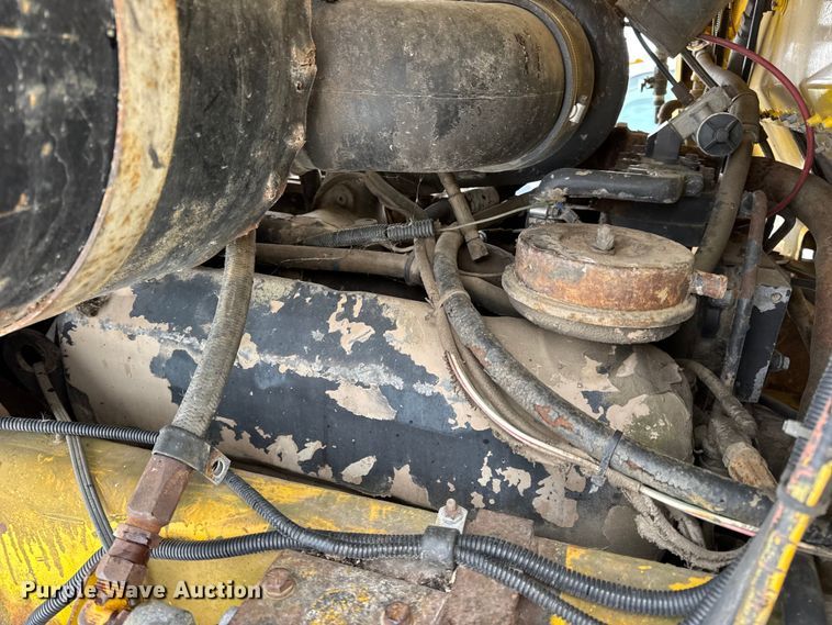 image for item EN0753 AG-Chem Big A 2500 applicator cab and chassis