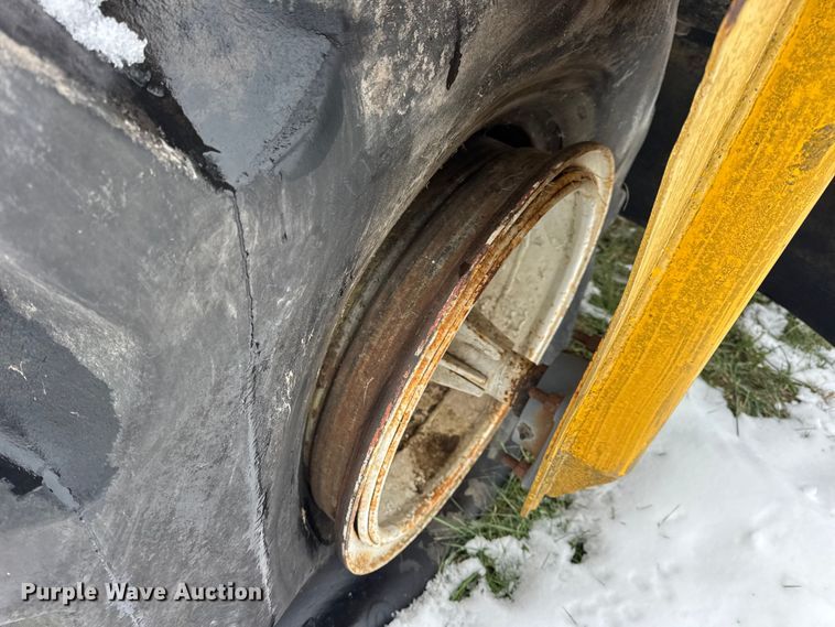 image for item EN0753 AG-Chem Big A 2500 applicator cab and chassis