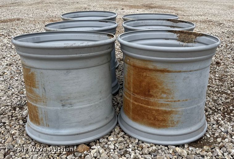 image for item EN5823 Tires and wheels