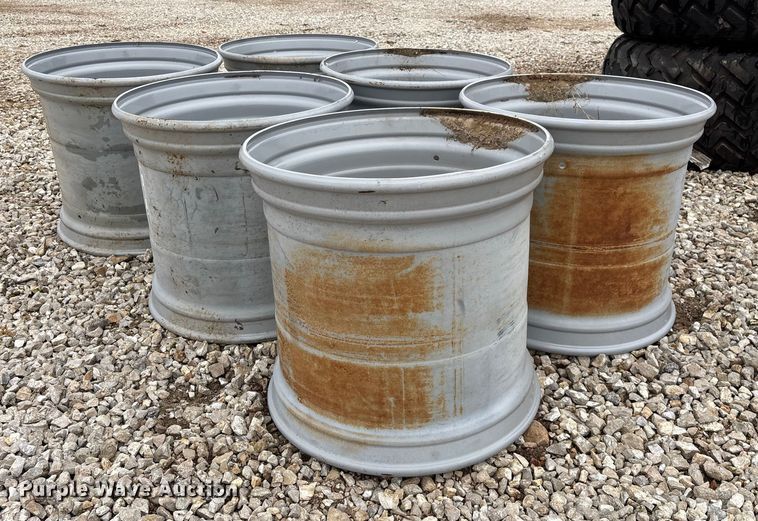 image for item EN5823 Tires and wheels