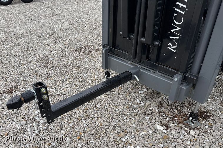 image for item EN5826 RBW Rancher XL livestock squeeze chute