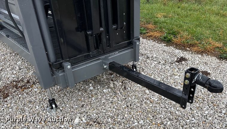 image for item EN5826 RBW Rancher XL livestock squeeze chute
