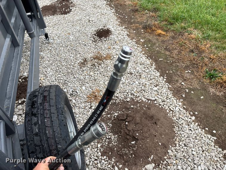 image for item EN5826 RBW Rancher XL livestock squeeze chute