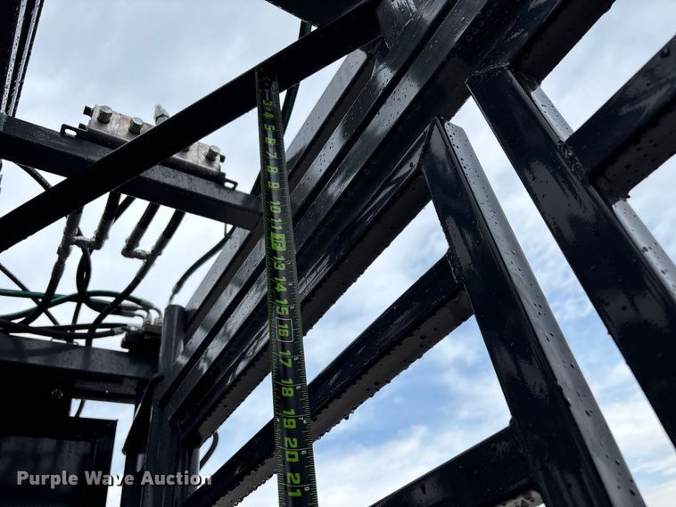 image for item EN5826 RBW Rancher XL livestock squeeze chute