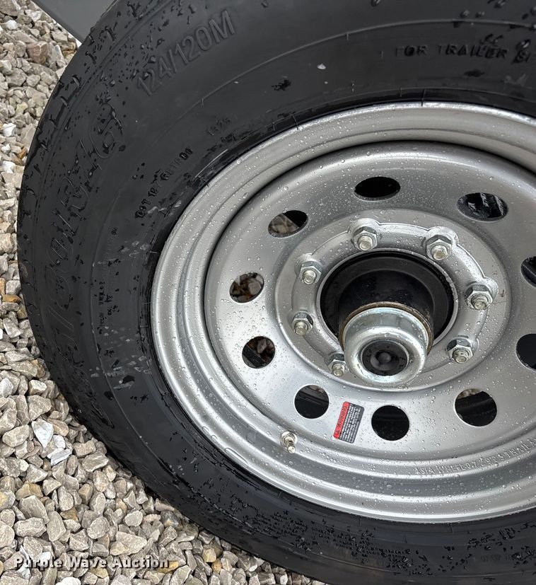 image for item EN5826 RBW Rancher XL livestock squeeze chute