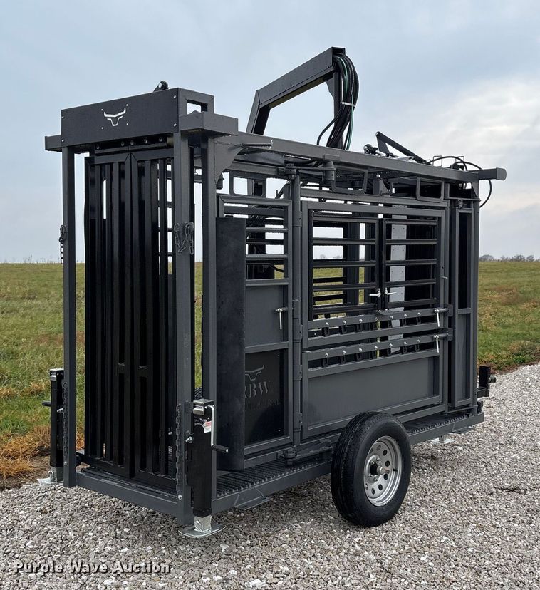 image for item EN5827 RBW Rancher livestock squeeze chute