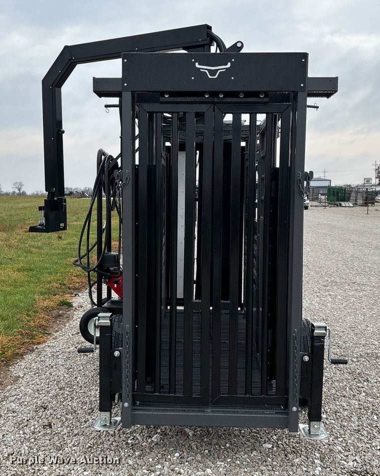 image for item EN5827 RBW Rancher livestock squeeze chute