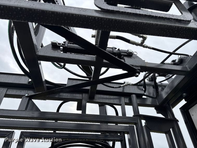 image for item EN5827 RBW Rancher livestock squeeze chute