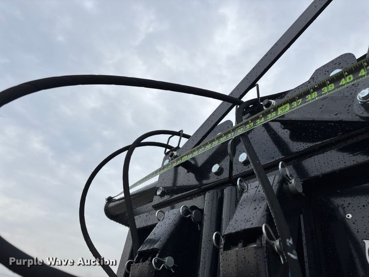 image for item EN5827 RBW Rancher livestock squeeze chute