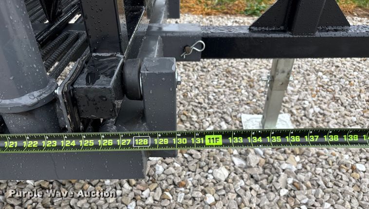 image for item EN5827 RBW Rancher livestock squeeze chute