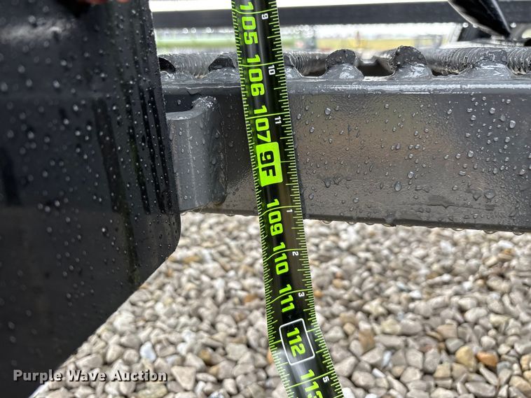 image for item EN5827 RBW Rancher livestock squeeze chute