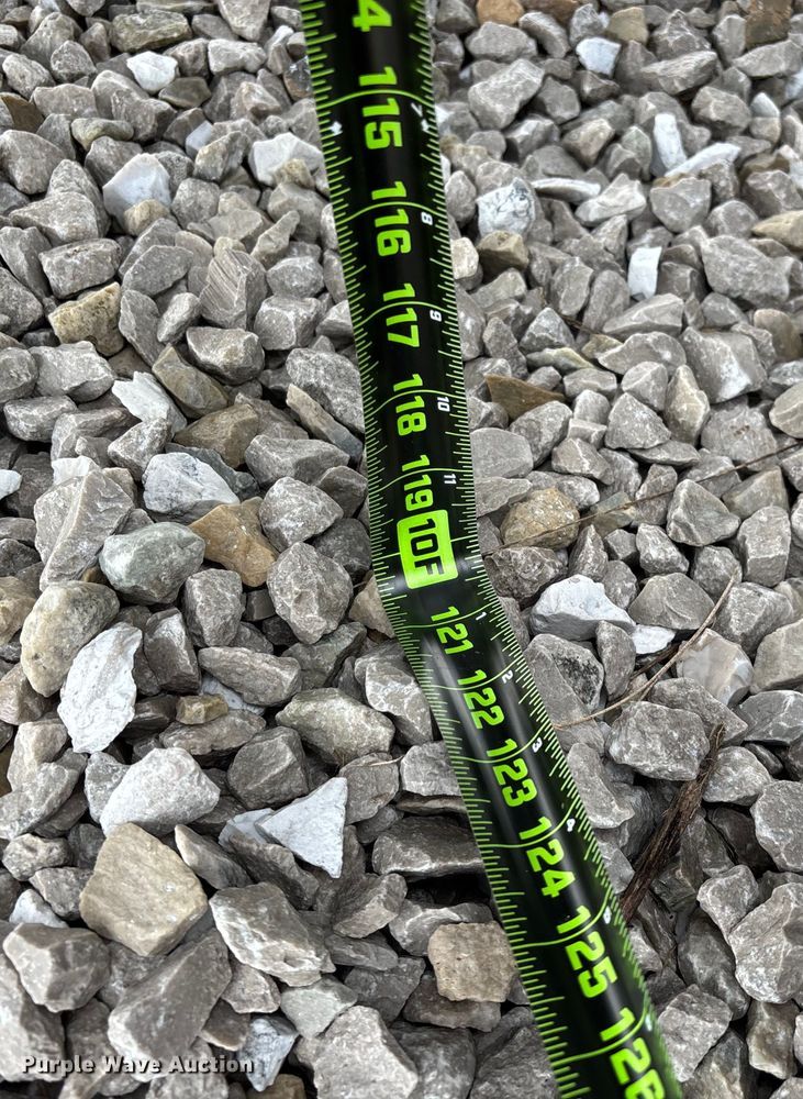 image for item EN5827 RBW Rancher livestock squeeze chute