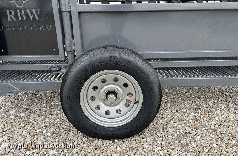 image for item EN5827 RBW Rancher livestock squeeze chute