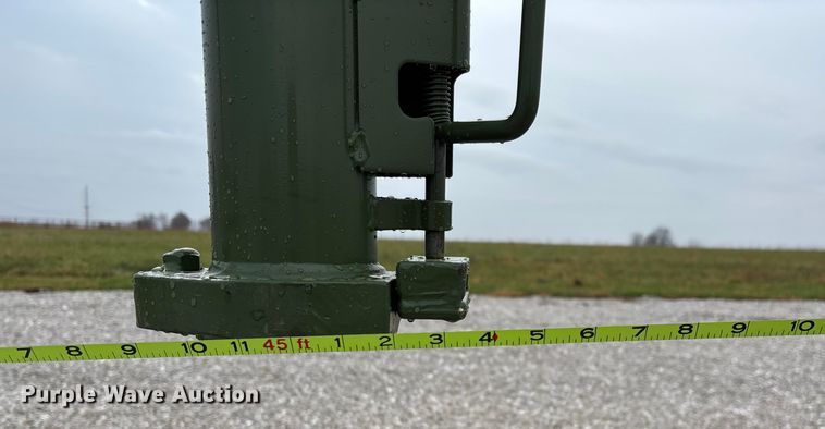 image for item EN5829 RBW Hay Baron HB36 hay bale trailer