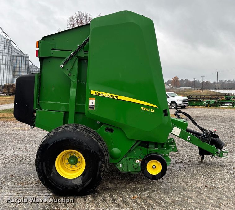 image for item EN5832 2022 John Deere 560 M round baler