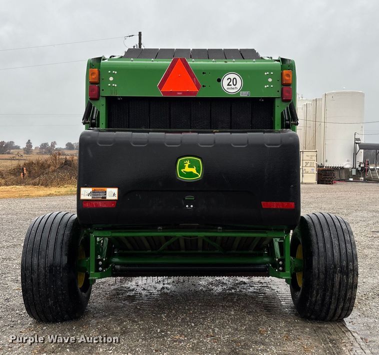 image for item EN5832 2022 John Deere 560 M round baler