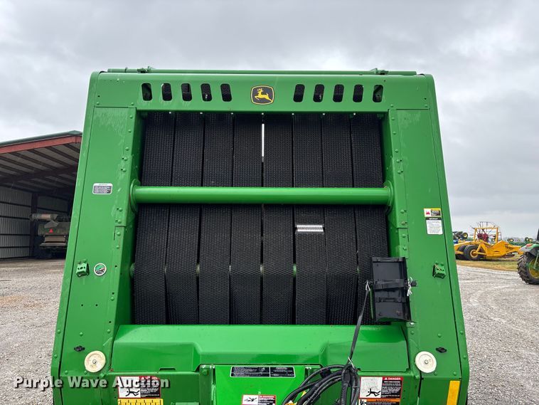 image for item EN5832 2022 John Deere 560 M round baler