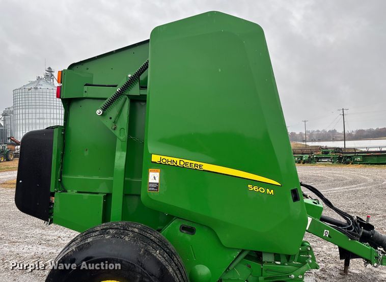 image for item EN5832 2022 John Deere 560 M round baler