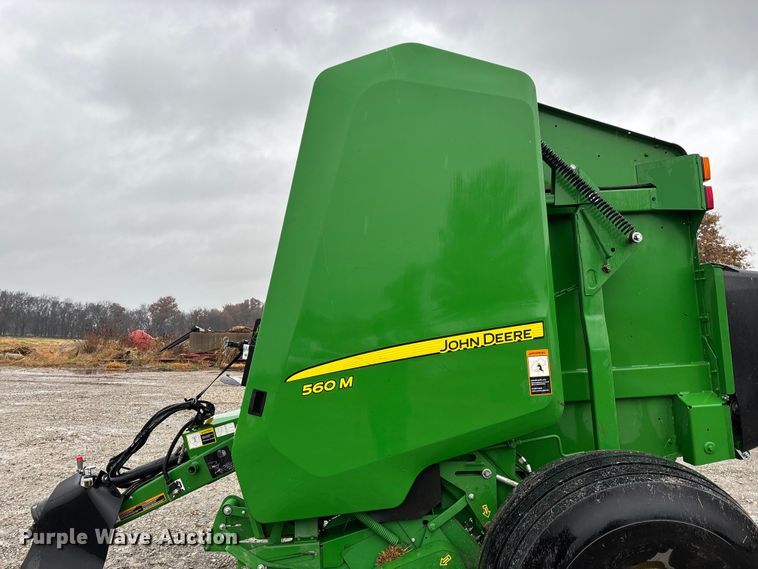 image for item EN5832 2022 John Deere 560 M round baler