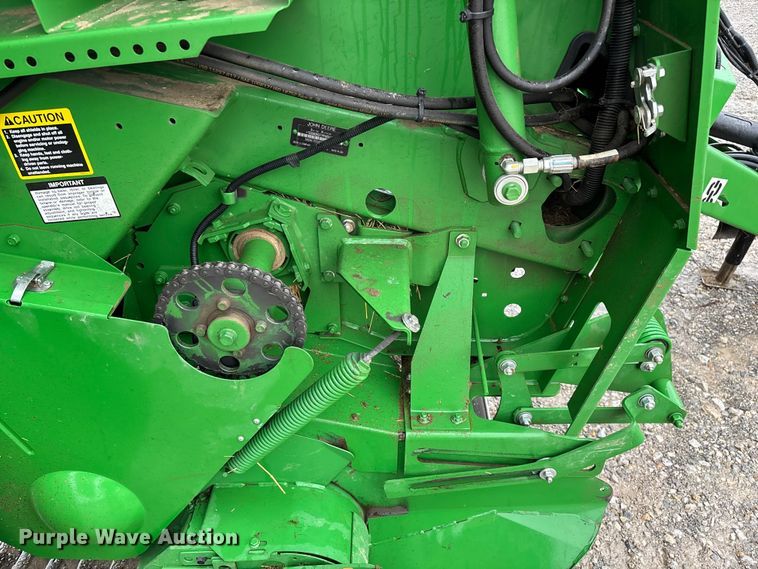 image for item EN5832 2022 John Deere 560 M round baler