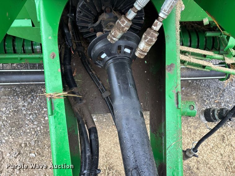 image for item EN5832 2022 John Deere 560 M round baler