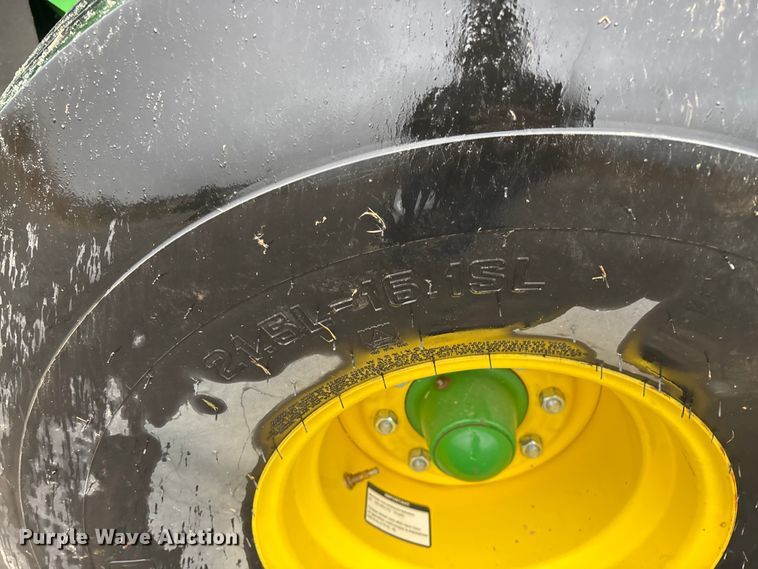 image for item EN5832 2022 John Deere 560 M round baler