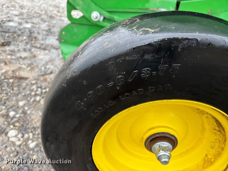 image for item EN5832 2022 John Deere 560 M round baler