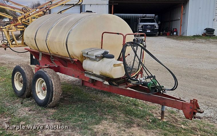 image for item EO4879 Hiniker Company sprayer