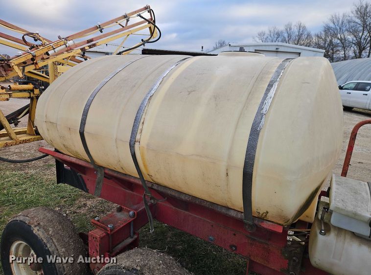 image for item EO4879 Hiniker Company sprayer