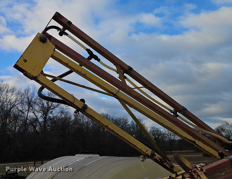 image for item EO4879 Hiniker Company sprayer