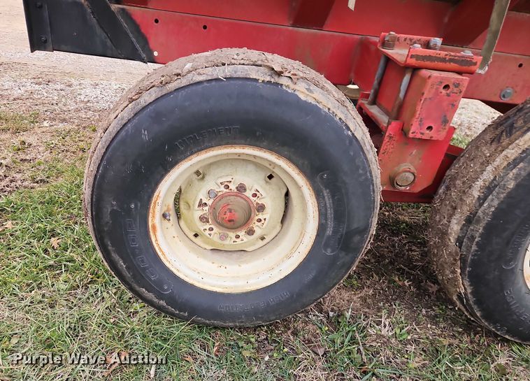 image for item EO4879 Hiniker Company sprayer