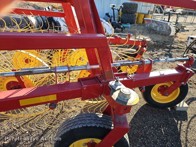 image for item EO4885 New Holland HT154 hay rake