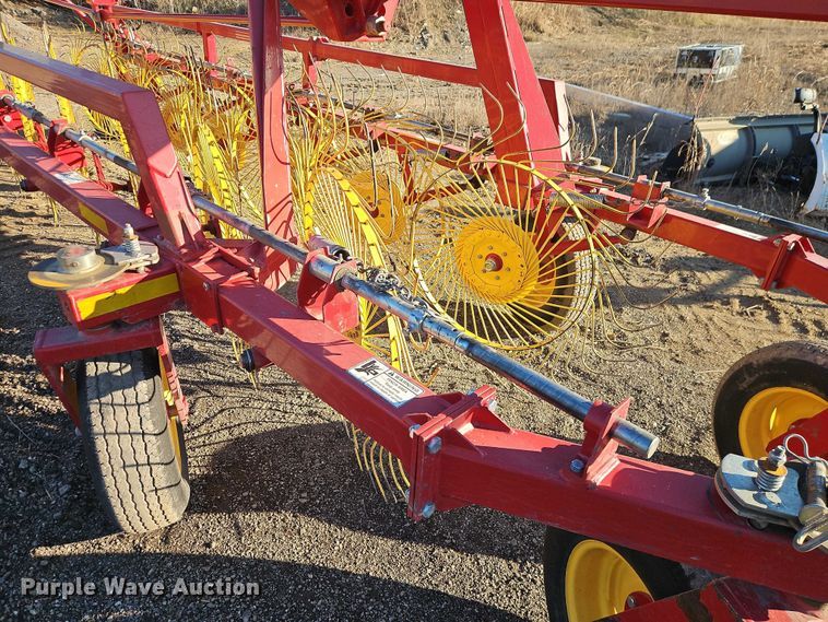 image for item EO4885 New Holland HT154 hay rake