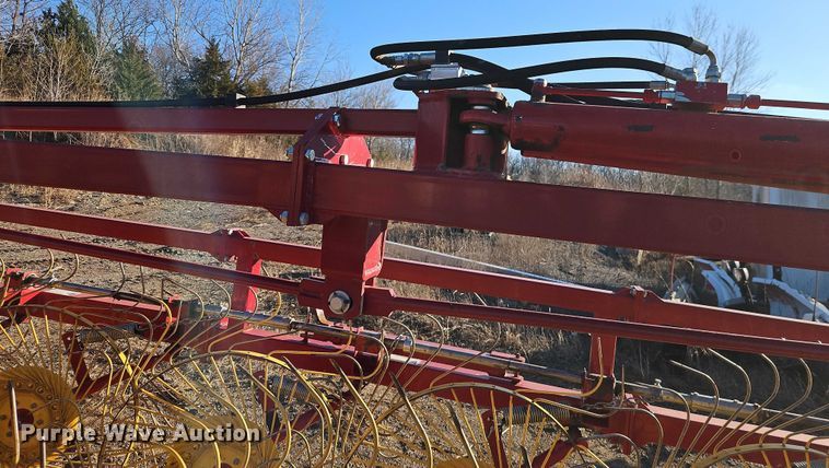 image for item EO4885 New Holland HT154 hay rake